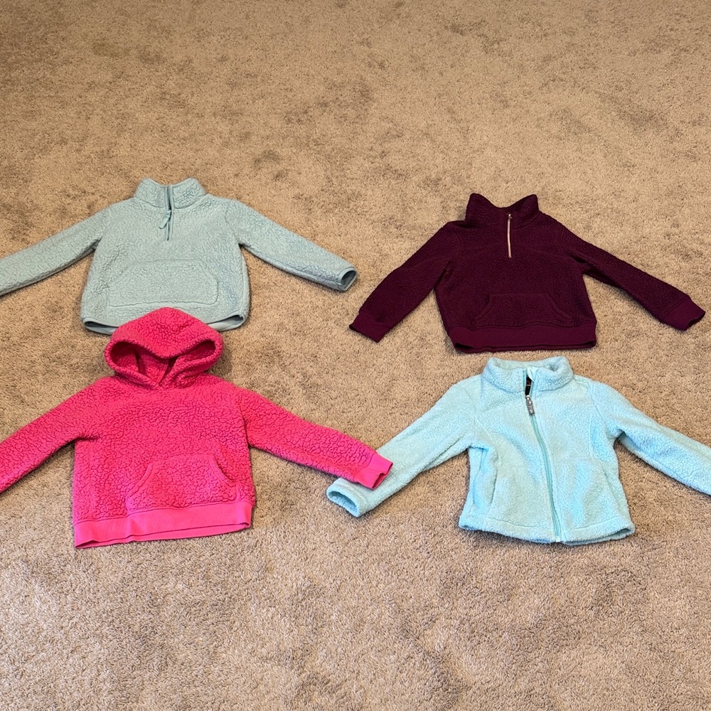 Cozy Girls Size 5 Fleece Hoodies Bubdle